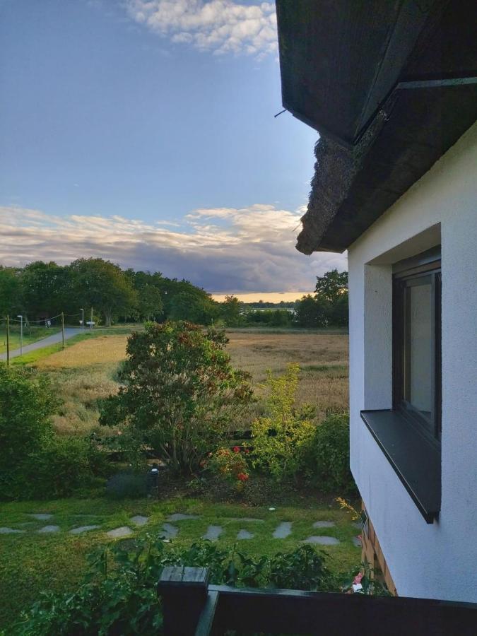 เพนชั่น พีเทอร์เซิน Hotel แบร์เกิน เอาฟ์ รือเจิน ภายนอก รูปภาพ